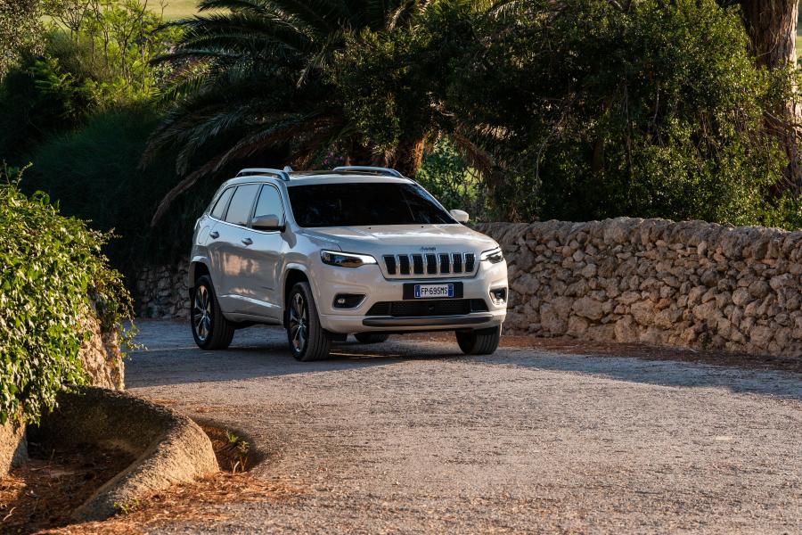  Jeep Cherokee Overland (KL) 2018 года  (WW) (фото 25 из 58)